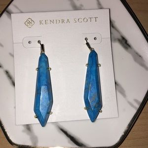 NWOTKendraScottGrey in Blue Howlite.Offers welcome